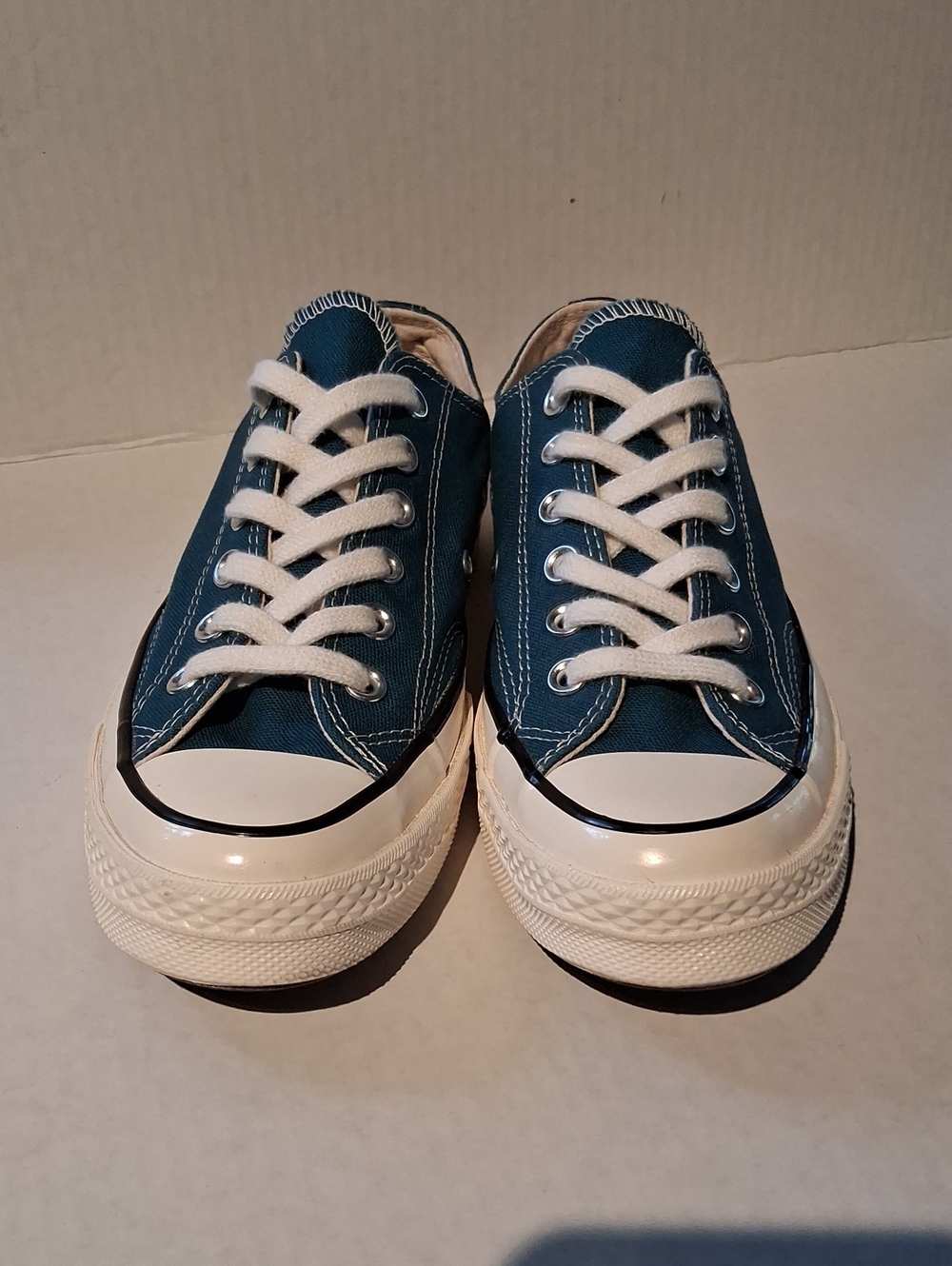 Converse Unisex Teal Canvas Low-Top Sneakers - Classic Lace-Up Woman 7.5/Men 5.5